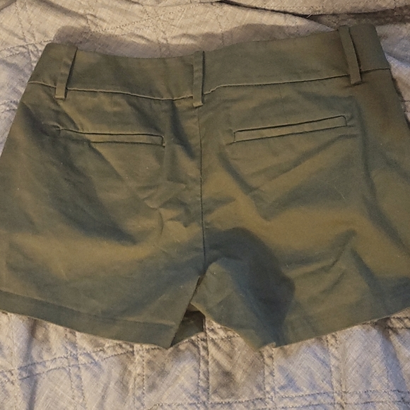 Olive green shorts - Picture 3 of 3
